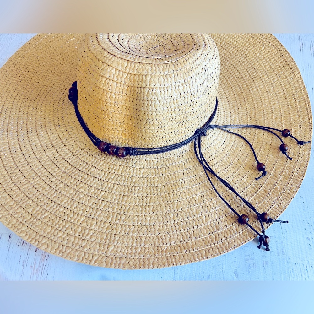 CaliGirl Women’s Wide Brim Straw Sun Hat Boho Beaded Beach Festival New